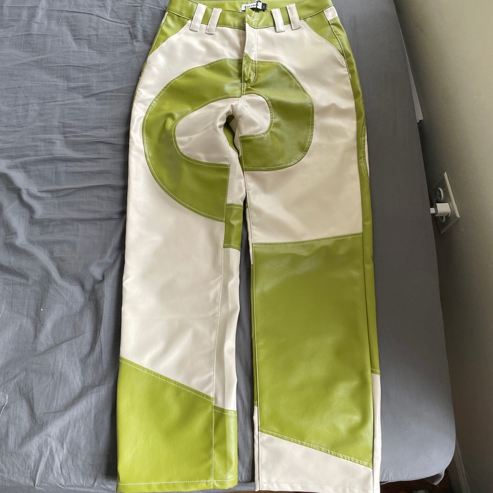 Swirl pleather pant